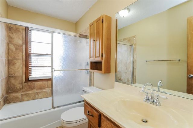 14801 S Brougham Drive, Olathe, KS 66062