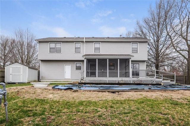 14801 S Brougham Drive, Olathe, KS 66062