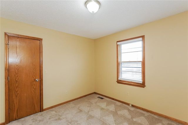 14801 S Brougham Drive, Olathe, KS 66062