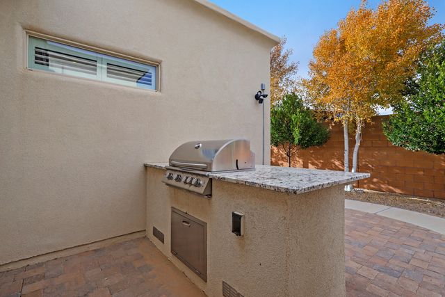 6535 Vista Del Prado Road NW, Albuquerque, NM 87120