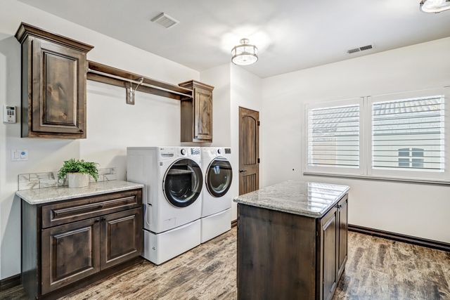 6535 Vista Del Prado Road NW, Albuquerque, NM 87120