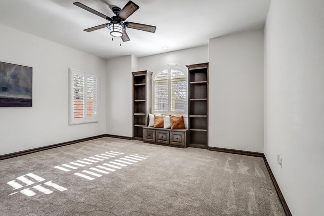 6535 Vista Del Prado Road NW, Albuquerque, NM 87120