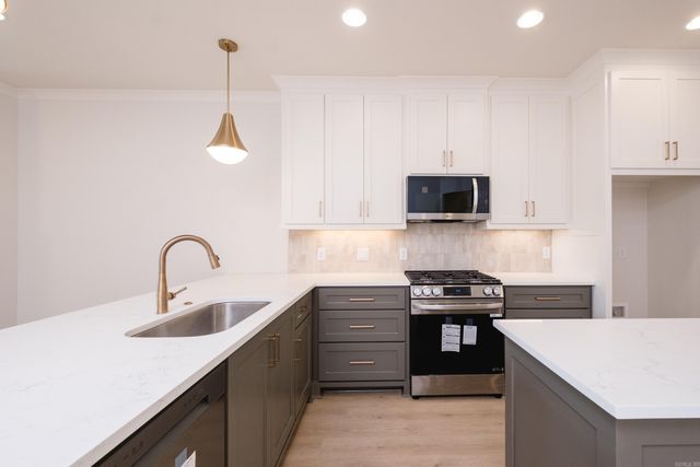 28 Driftwood Lane, Little Rock, AR 72223