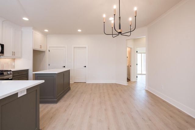 28 Driftwood Lane, Little Rock, AR 72223