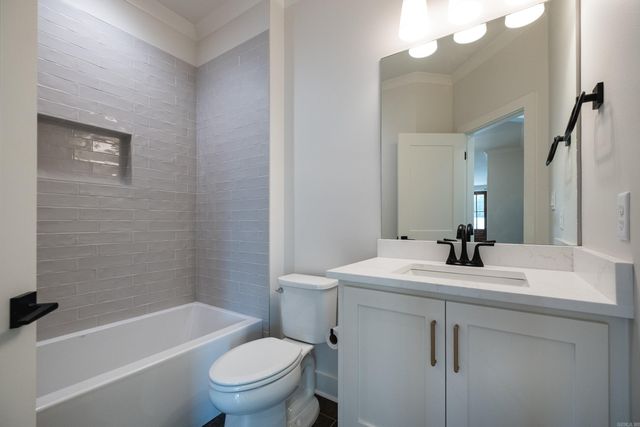 28 Driftwood Lane, Little Rock, AR 72223