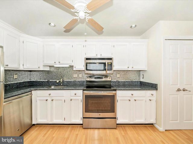 10714 KINGS RIDING WAY #T3-21, Rockville, MD 20852
