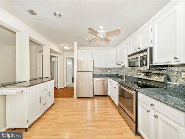 10714 KINGS RIDING WAY #T3-21, Rockville, MD 20852