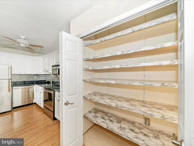 10714 KINGS RIDING WAY #T3-21, Rockville, MD 20852