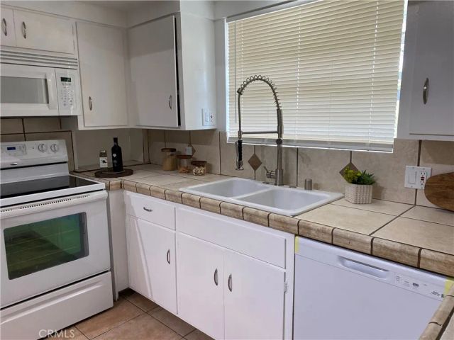 54858 Martinez Trail, Yucca Valley, CA 92284