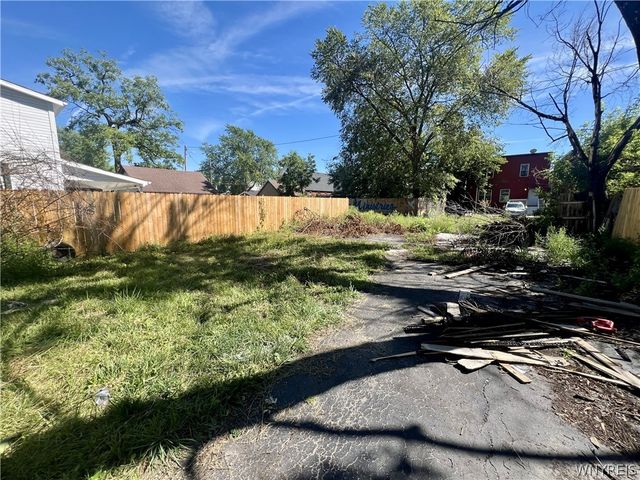 1611 Linwood Avenue, Niagara Falls, NY 14305