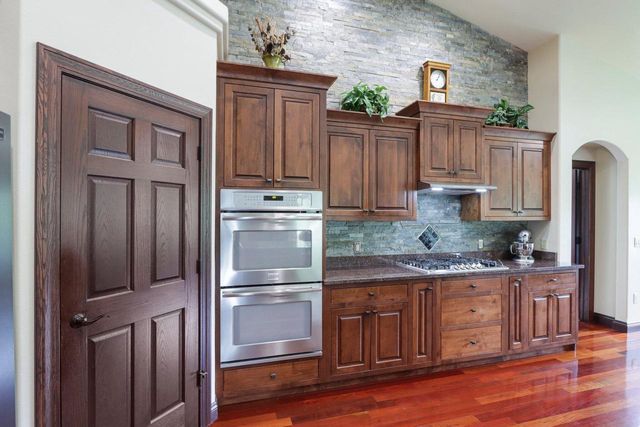 N6819 Canter COURT, Lake Mills, WI 53551