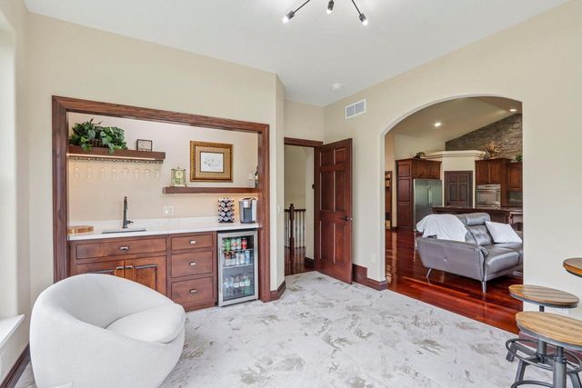 N6819 Canter COURT, Lake Mills, WI 53551