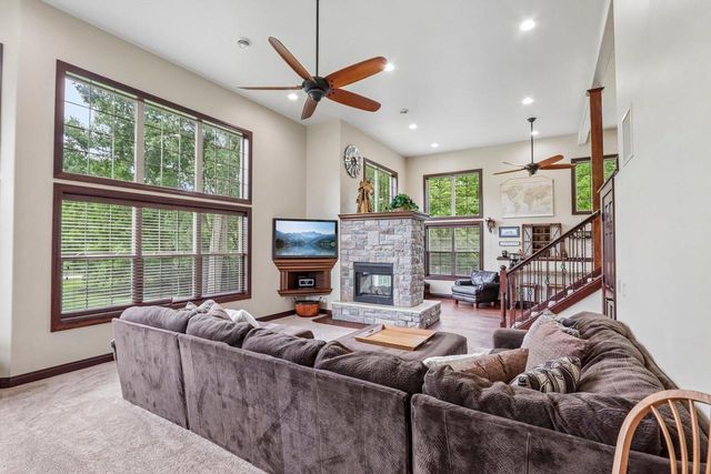 N6819 Canter COURT, Lake Mills, WI 53551
