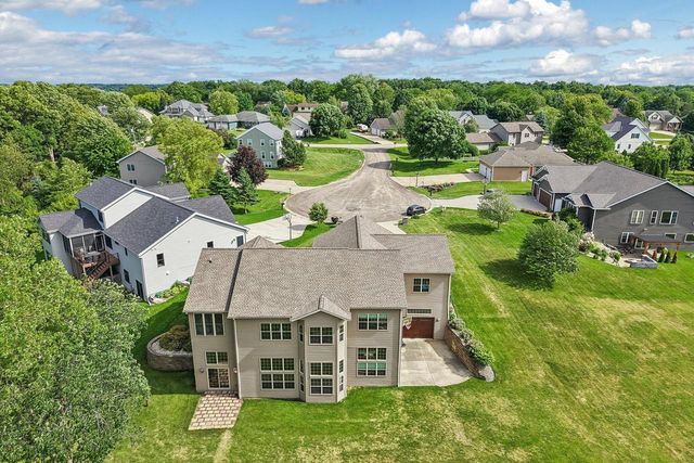 N6819 Canter COURT, Lake Mills, WI 53551