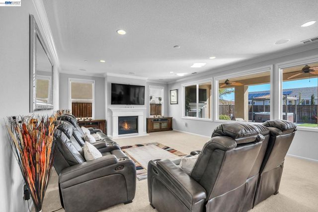 4061 Sarasta Bay Dr, Pittsburg, CA 94565