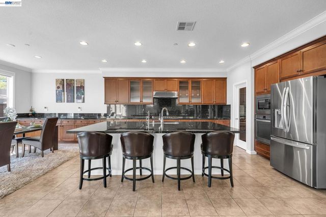 4061 Sarasta Bay Dr, Pittsburg, CA 94565