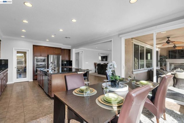 4061 Sarasta Bay Dr, Pittsburg, CA 94565