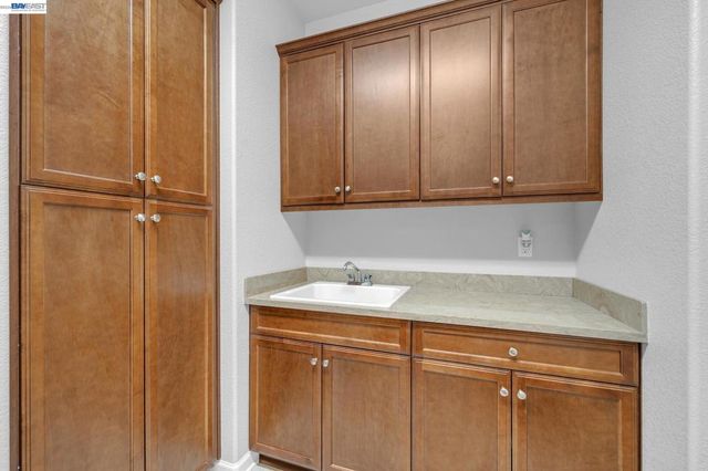 4061 Sarasta Bay Dr, Pittsburg, CA 94565