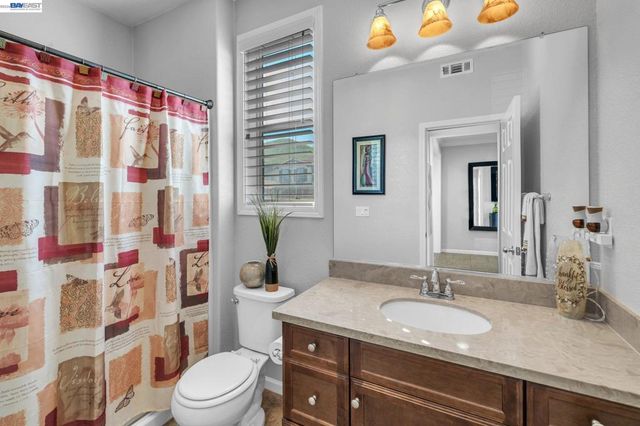 4061 Sarasta Bay Dr, Pittsburg, CA 94565
