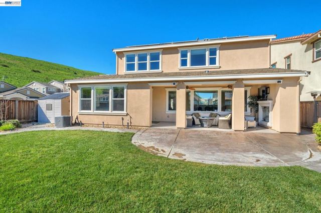 4061 Sarasta Bay Dr, Pittsburg, CA 94565
