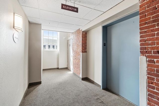 200 Market St 3412, Lowell, MA 01852