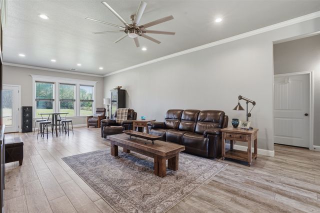5007 Terlingua Drive, Granbury, TX 76048