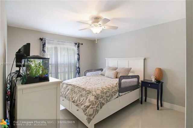 12180 NW 2nd St, Coral Springs, FL 33071