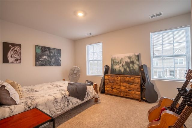 702 Dallas Dr, Columbia, TN 38401