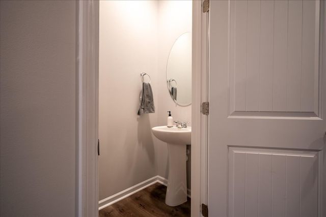 702 Dallas Dr, Columbia, TN 38401