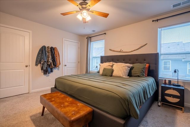 702 Dallas Dr, Columbia, TN 38401