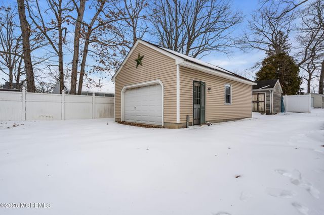 932 Elwood Street, Forked River, NJ 08731