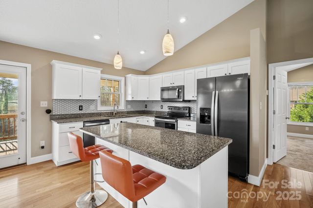 39 Curtis Miles Road, Alexander, NC 28701