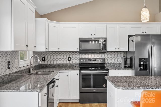 39 Curtis Miles Road, Alexander, NC 28701