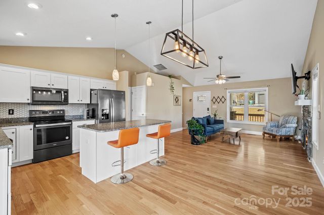 39 Curtis Miles Road, Alexander, NC 28701