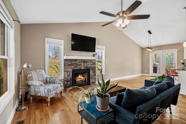 39 Curtis Miles Road, Alexander, NC 28701