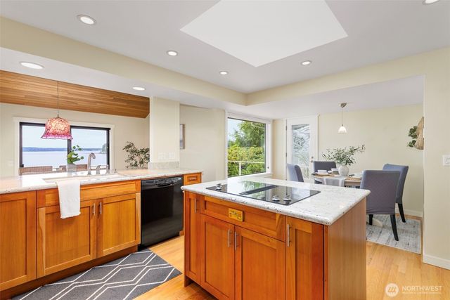 211 Montgomery Lane, Port Ludlow, WA 98365