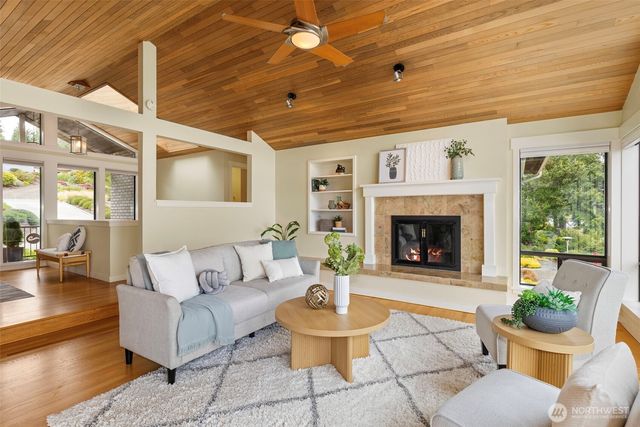 211 Montgomery Lane, Port Ludlow, WA 98365