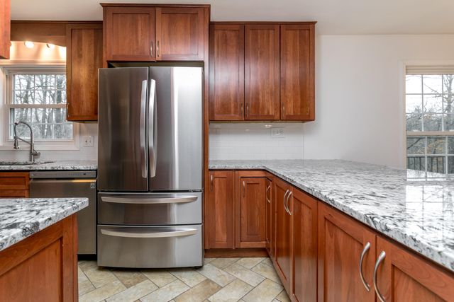 10714 W BROME RD, Rocheport, MO 65279