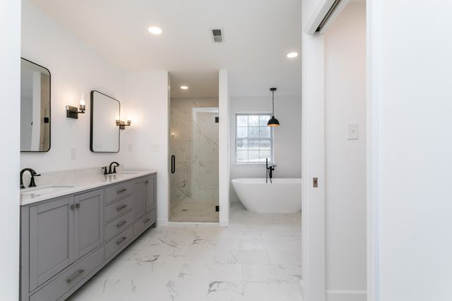 10714 W BROME RD, Rocheport, MO 65279