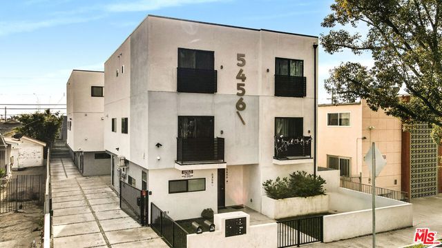 5456 Barton Avenue, Los Angeles, CA 90038