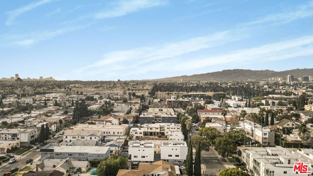 5456 Barton Avenue, Los Angeles, CA 90038
