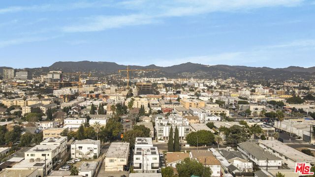 5456 Barton Avenue, Los Angeles, CA 90038