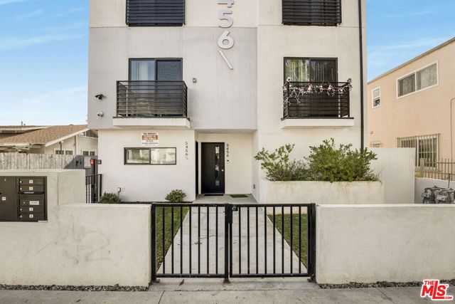 5456 Barton Avenue, Los Angeles, CA 90038