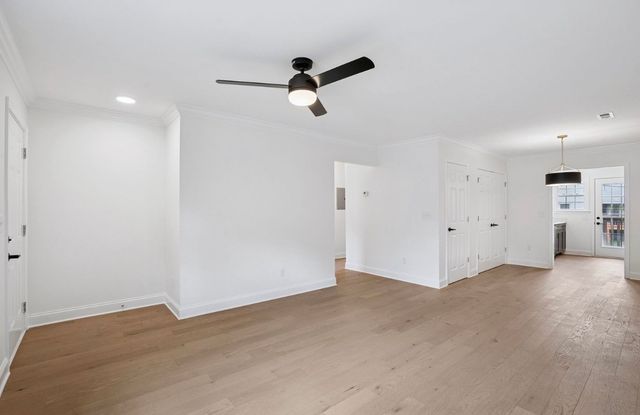 225 Ellington Pl, Madison, TN 37115