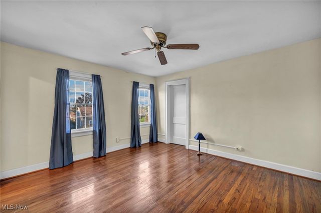 3707 Freehold Avenue, Parma, OH 44134