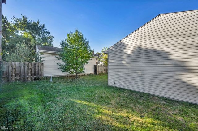 3707 Freehold Avenue, Parma, OH 44134