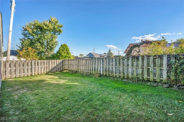 3707 Freehold Avenue, Parma, OH 44134