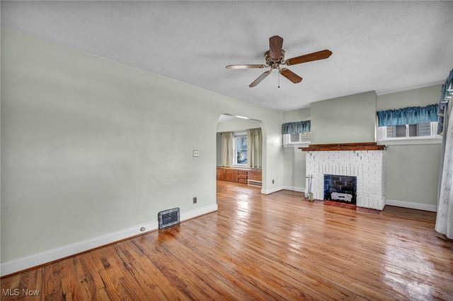 3707 Freehold Avenue, Parma, OH 44134