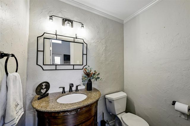 400 Hi There 101, Horseshoe Bay, TX 78657