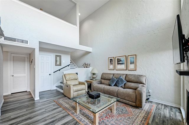 400 Hi There 101, Horseshoe Bay, TX 78657